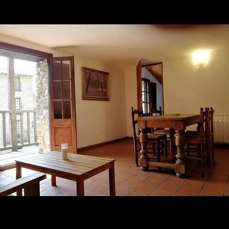 Casa De 10 Persones Al Centre De Apartament *